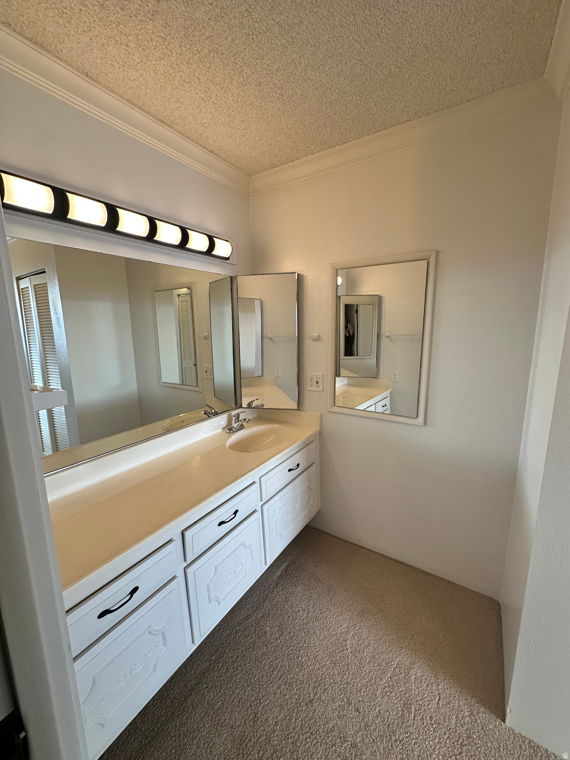 ZION SUMMIT - Residential