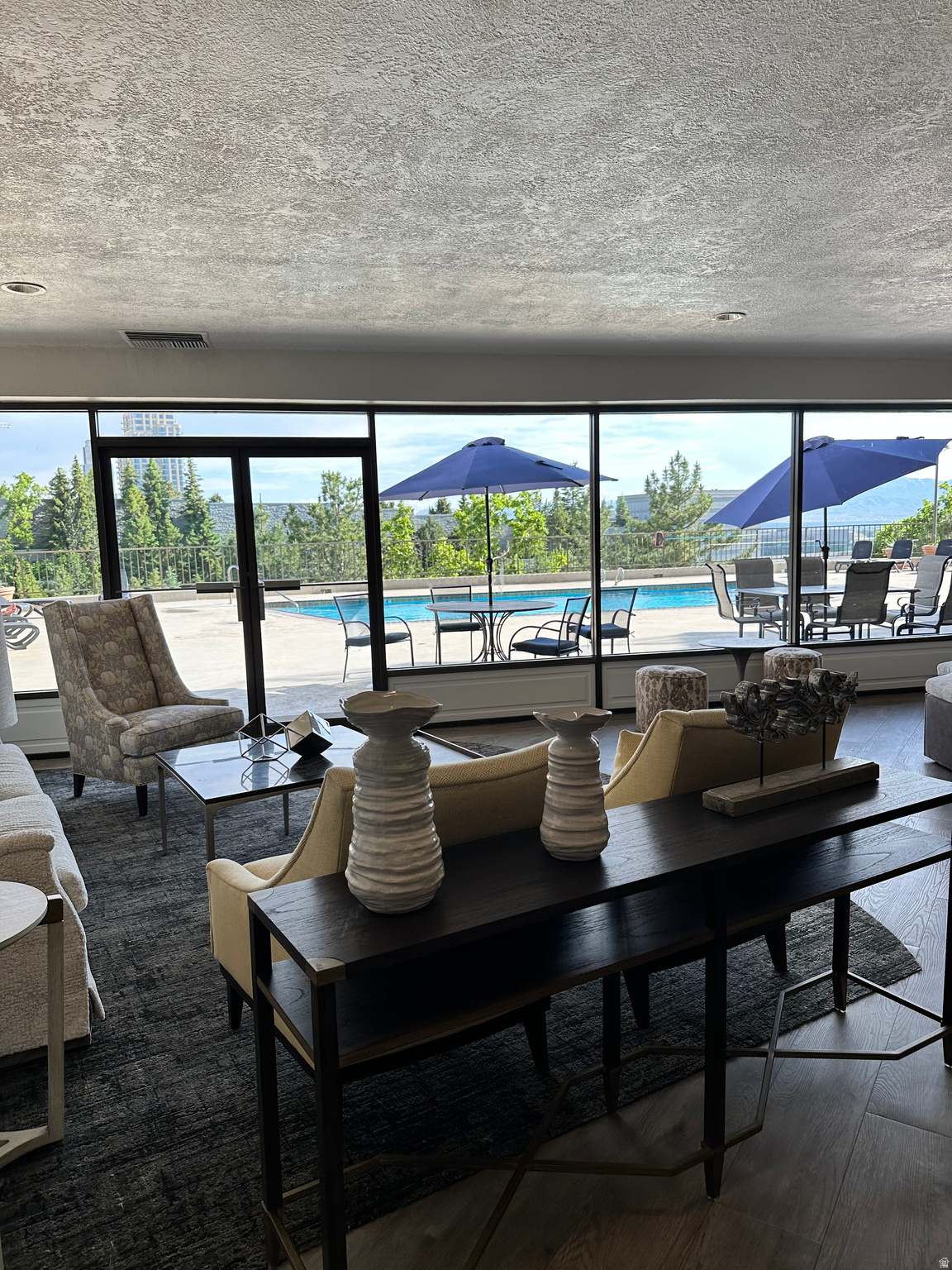 ZION SUMMIT - Residential