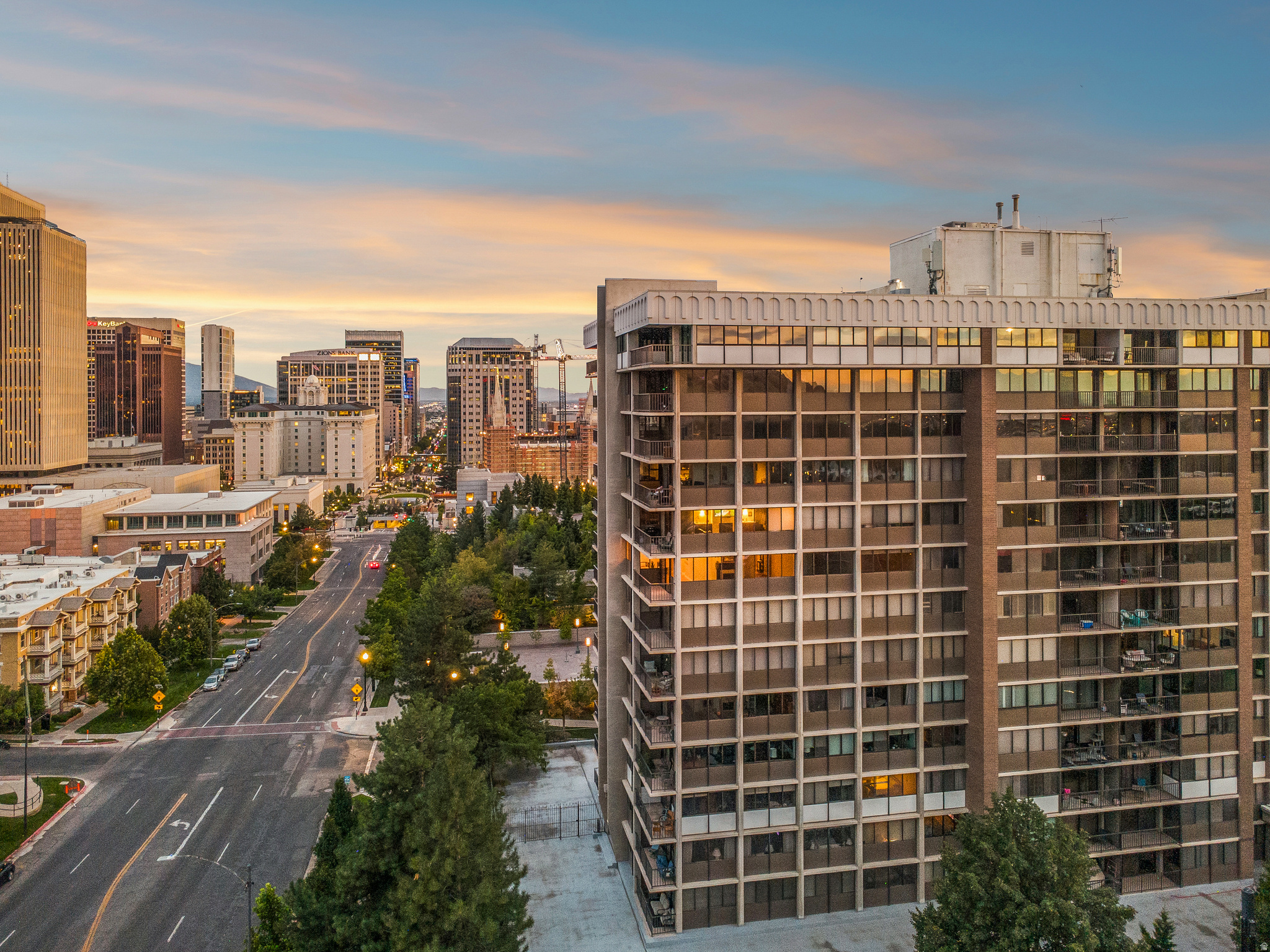ZION SUMMIT - Residential