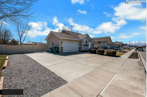 Tiny photo for 671 W 975 S, Lehi, UT 84043 (MLS # 2118301)