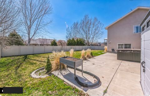 Tiny photo for 671 W 975 S, Lehi, UT 84043 (MLS # 2118301)