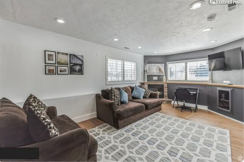 Tiny photo for 671 W 975 S, Lehi, UT 84043 (MLS # 2118301)