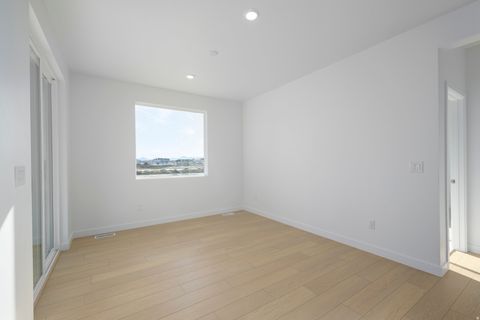 Tiny photo for 2000 E PORCUPINE DR N #4157, Eagle Mountain, UT 84005 (MLS # 2126319)