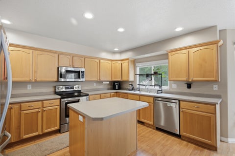 Tiny photo for 1071 S 55 W, Farmington, UT 84025 (MLS # 2186976)