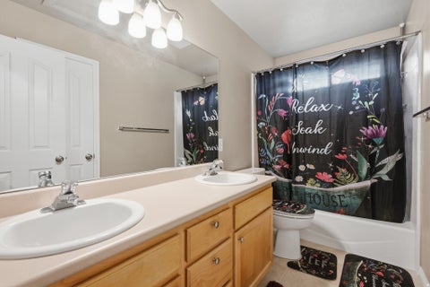 Tiny photo for 1071 S 55 W, Farmington, UT 84025 (MLS # 2186976)