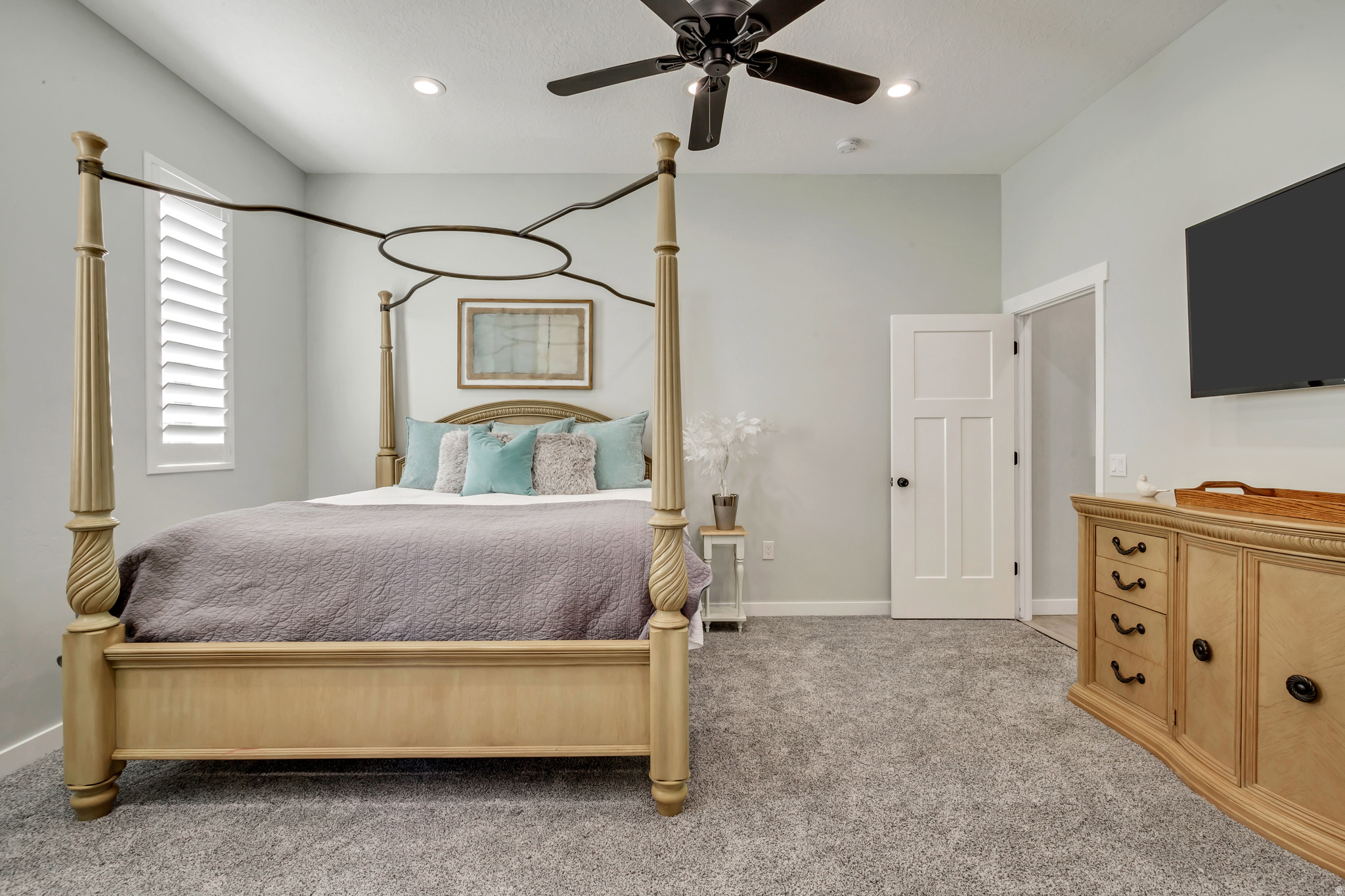 OAKRIDGE COVE - Residential