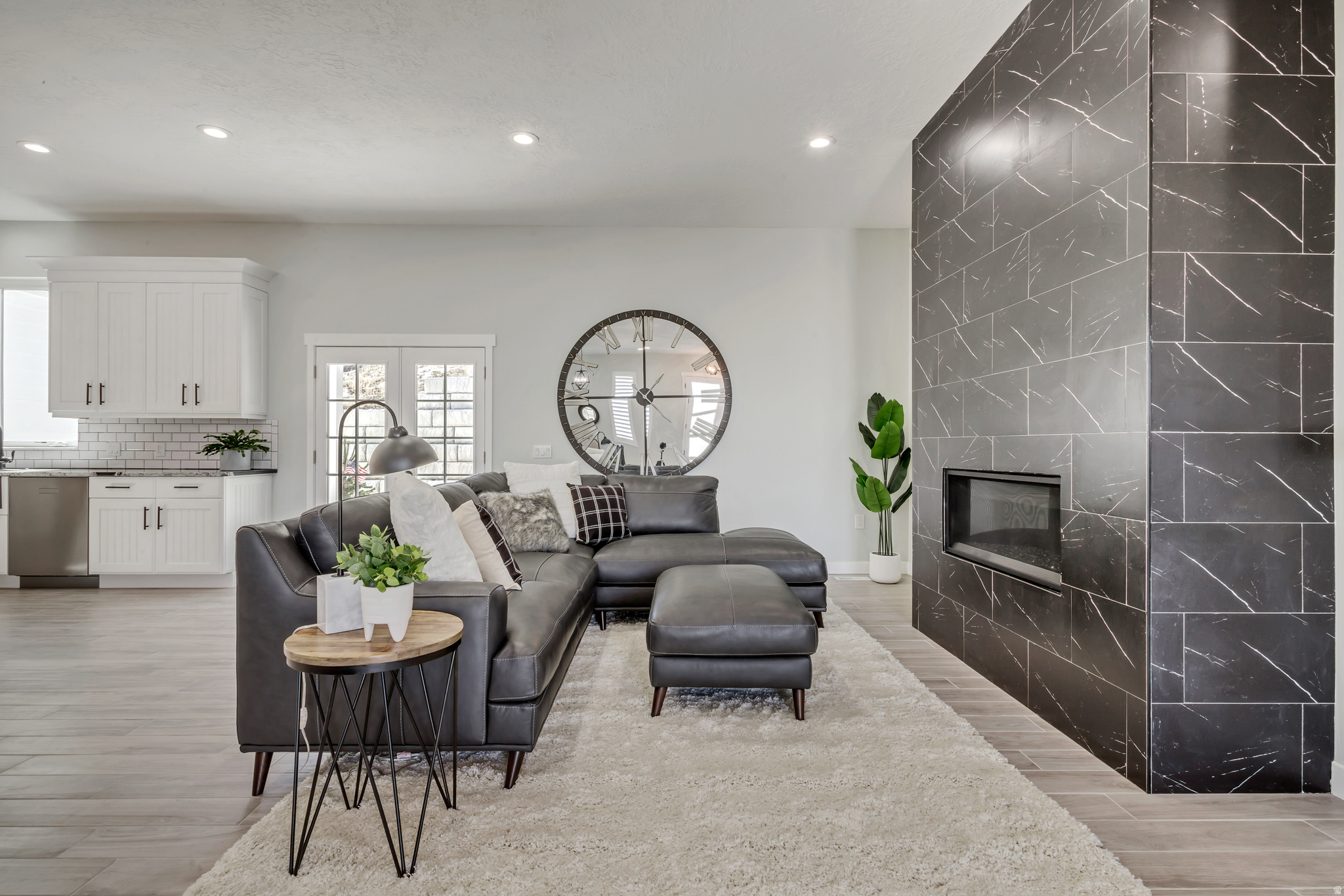 OAKRIDGE COVE - Residential