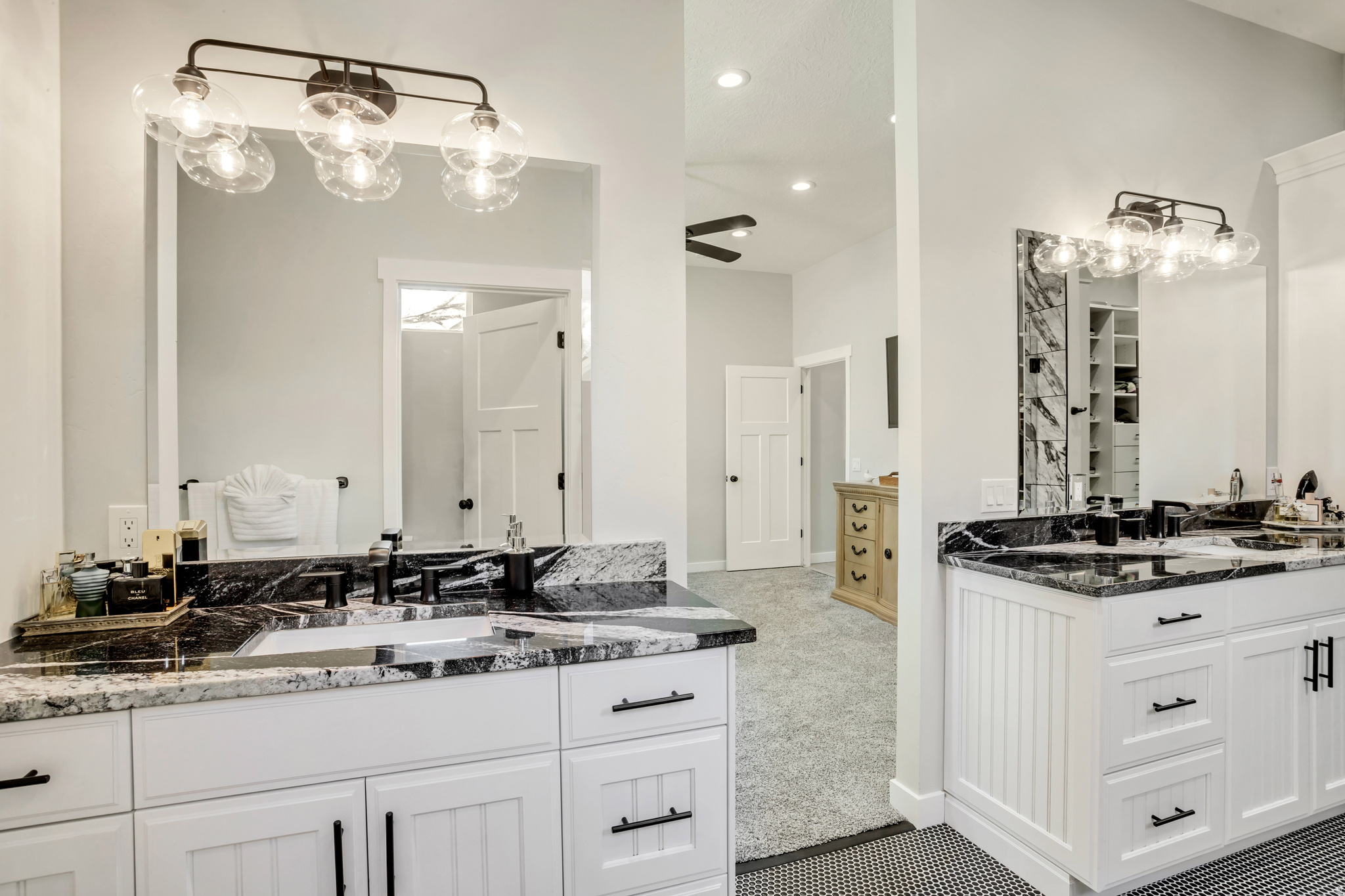 OAKRIDGE COVE - Residential