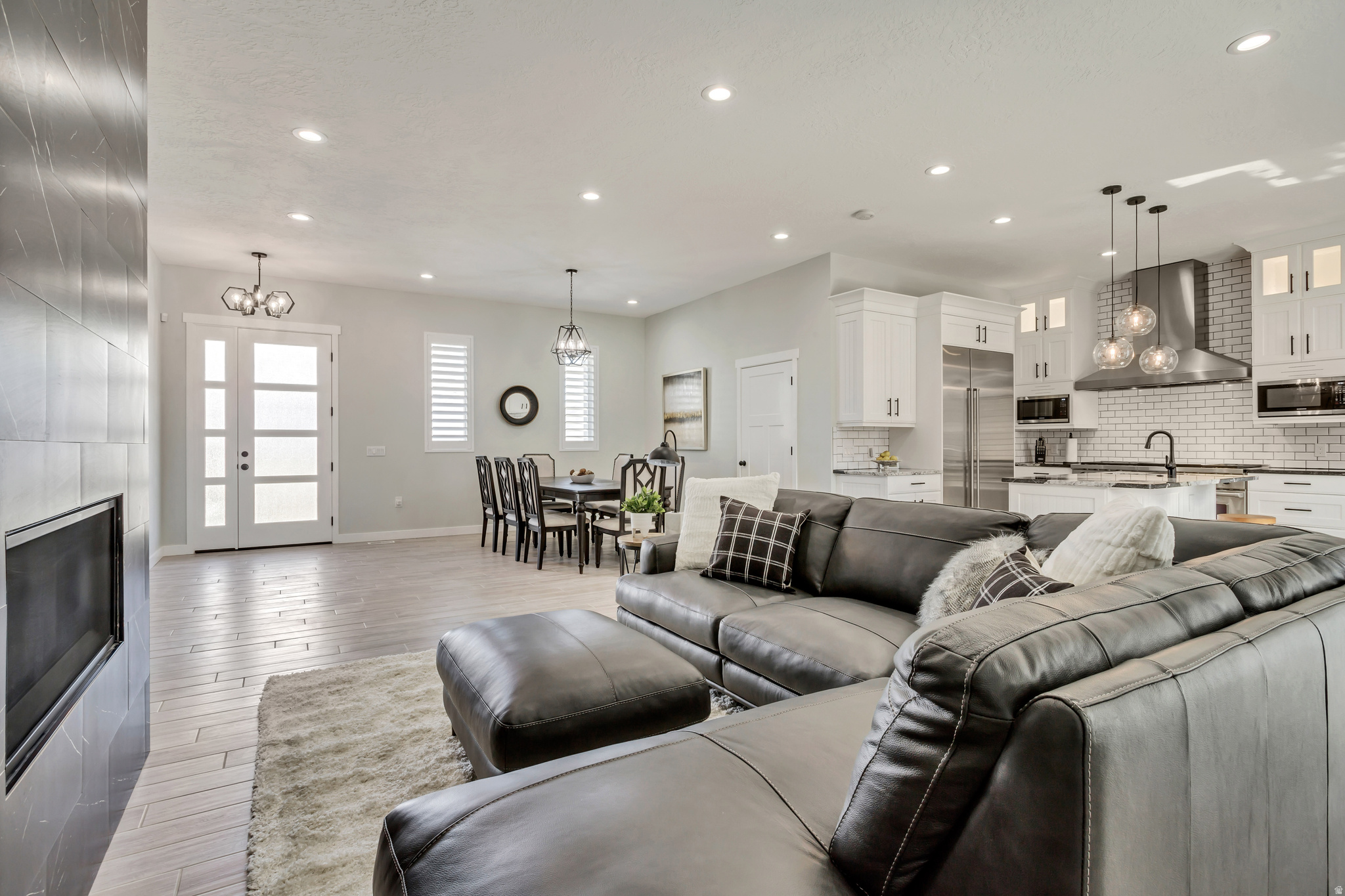 OAKRIDGE COVE - Residential