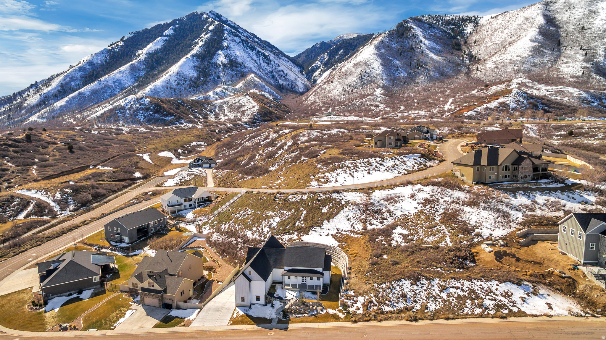 OAKRIDGE COVE - Residential