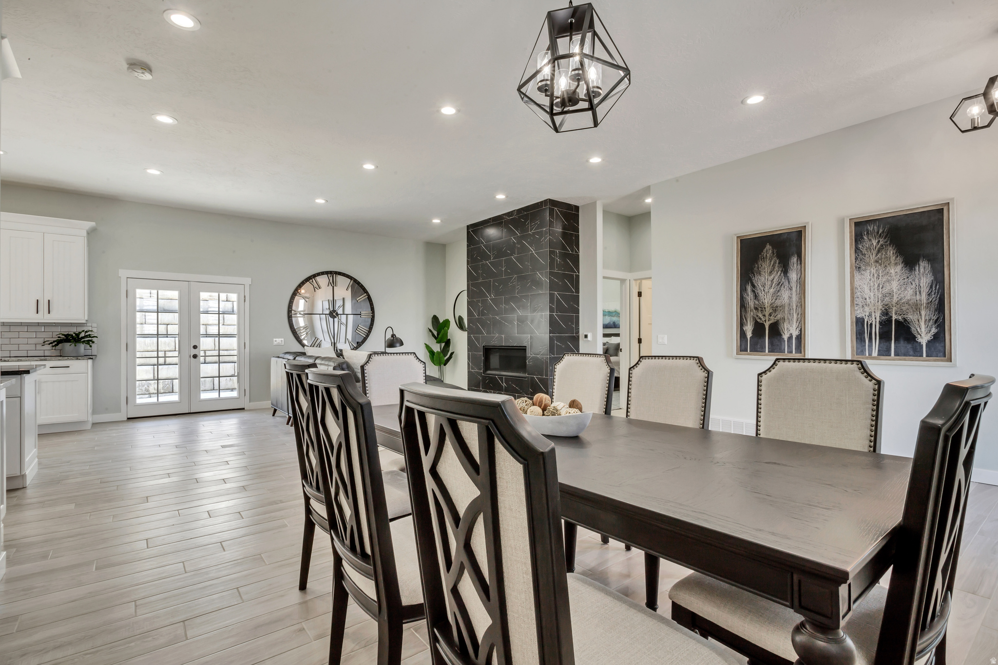 OAKRIDGE COVE - Residential