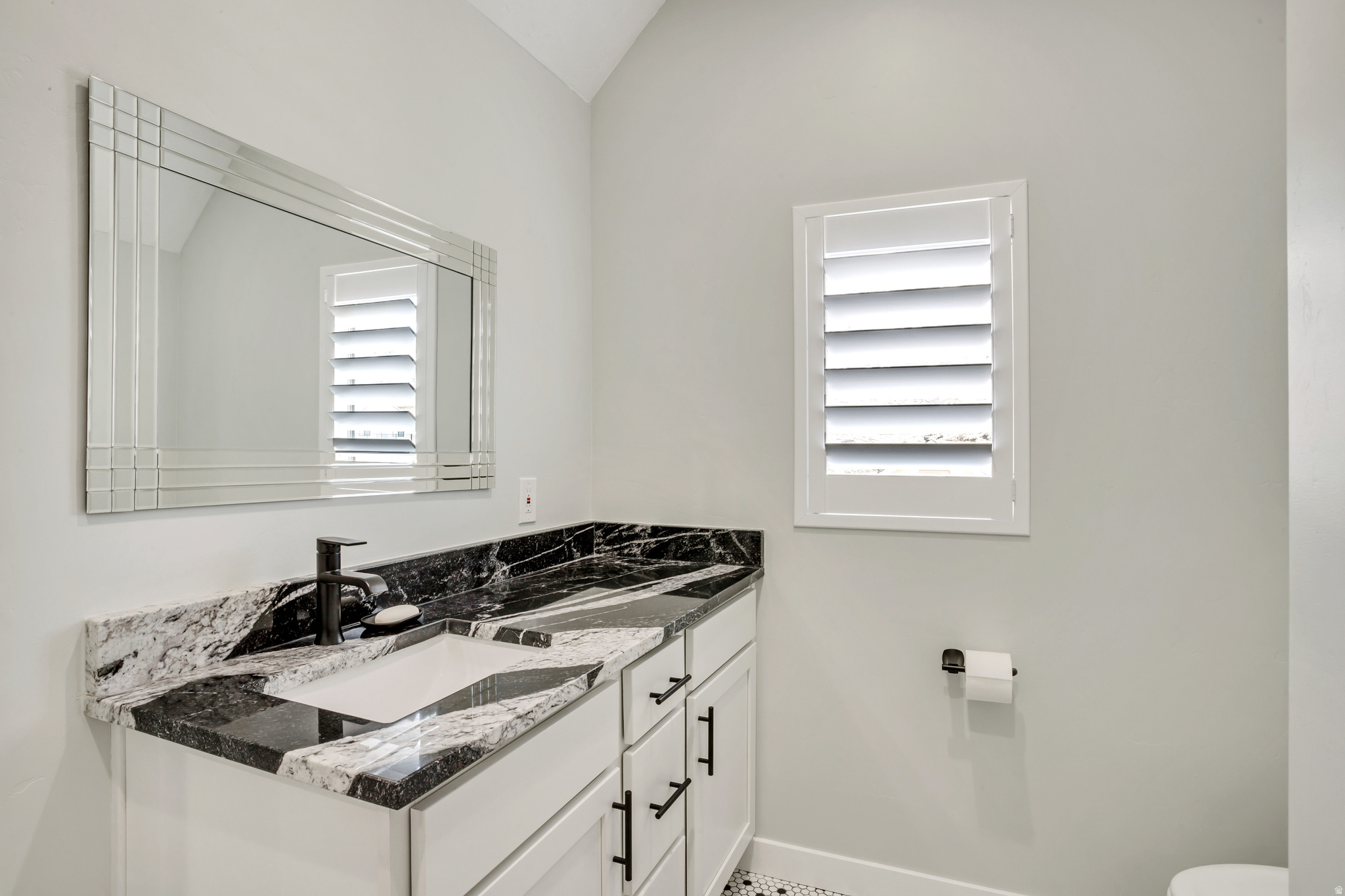 OAKRIDGE COVE - Residential