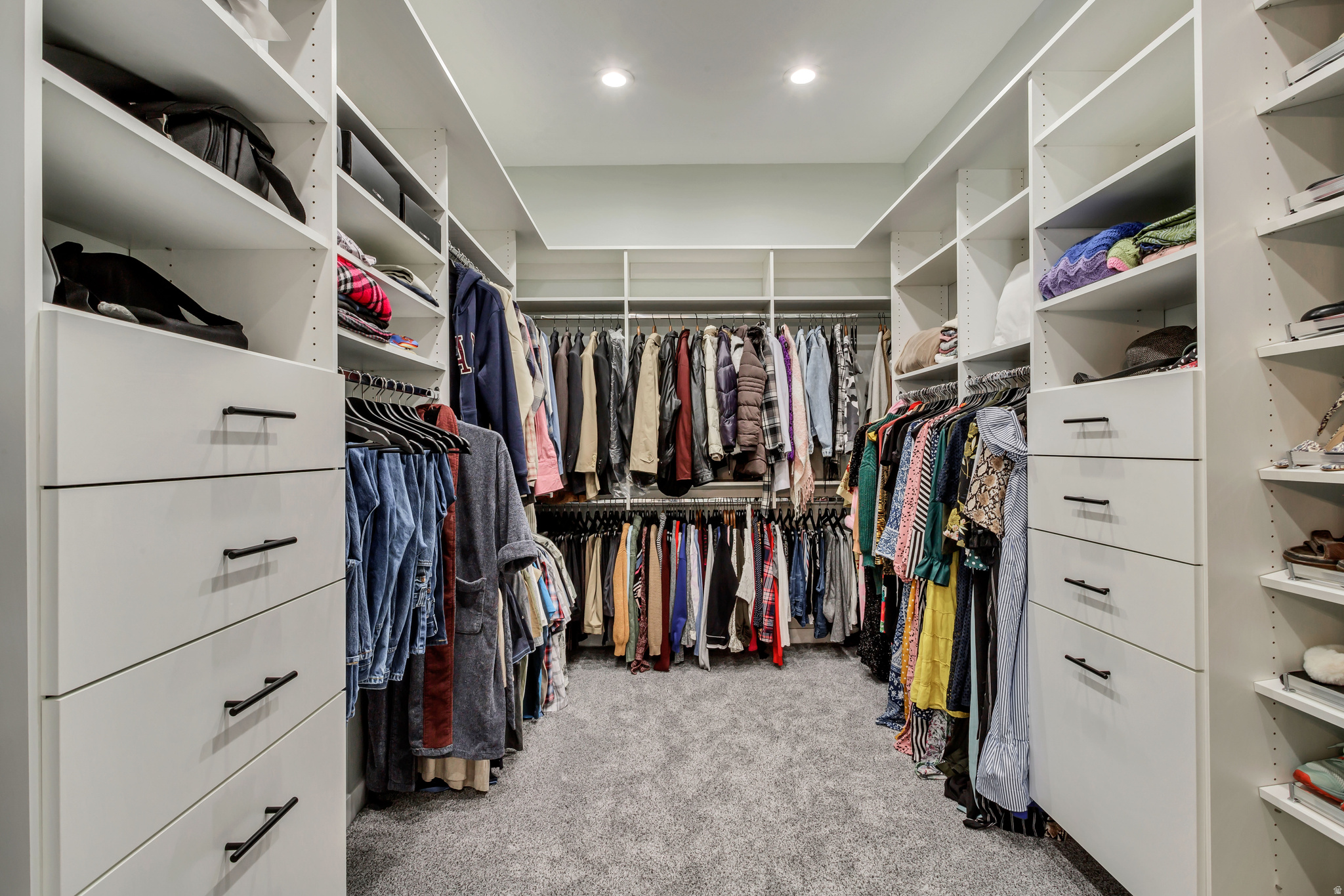 OAKRIDGE COVE - Residential