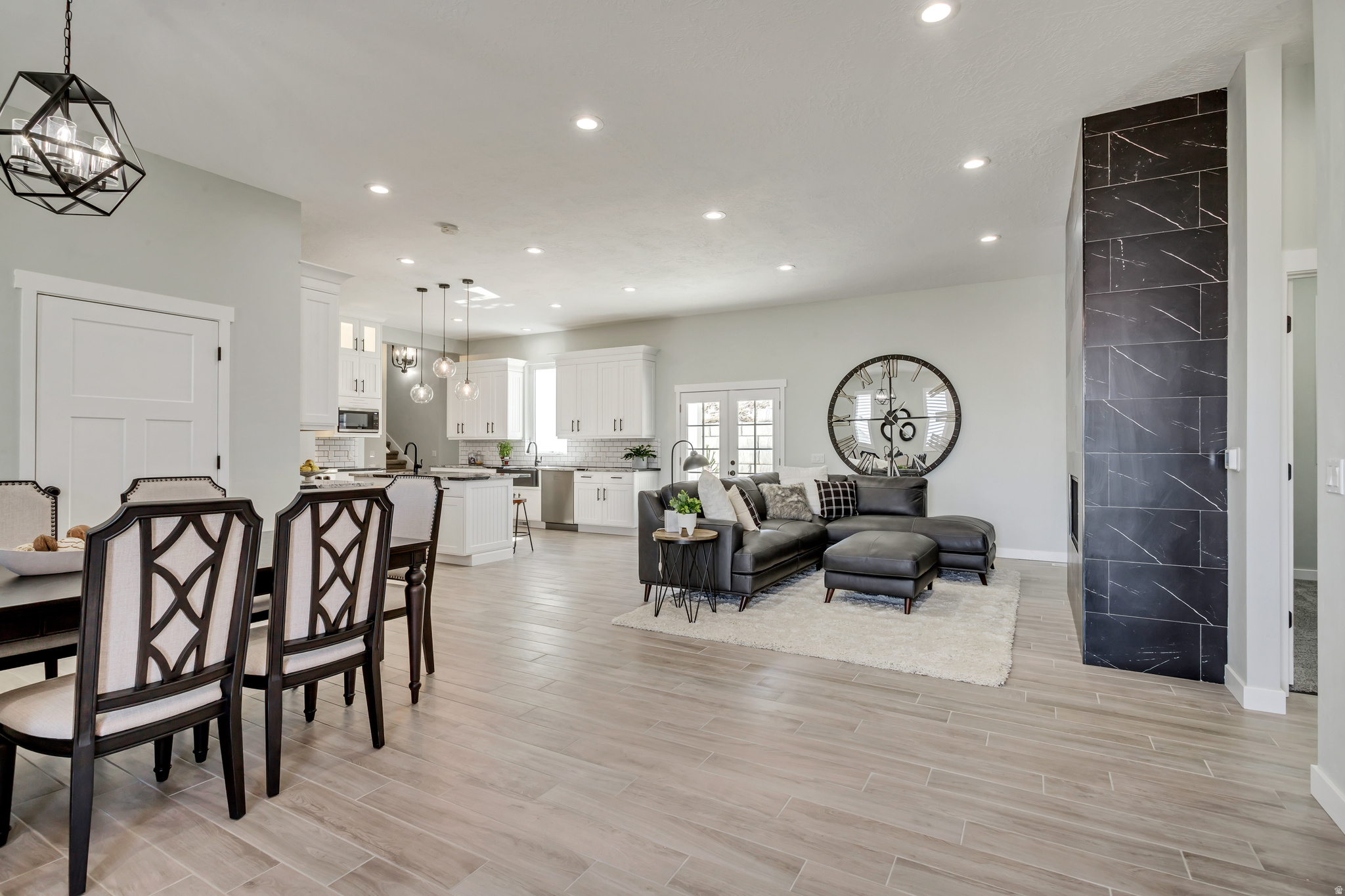 OAKRIDGE COVE - Residential