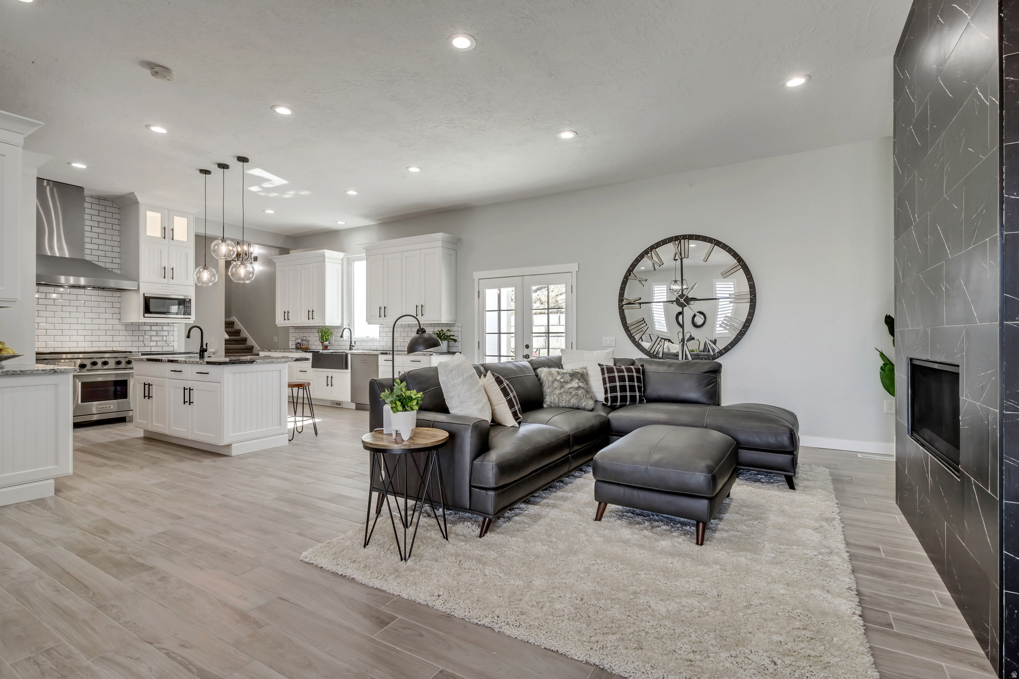 OAKRIDGE COVE - Residential