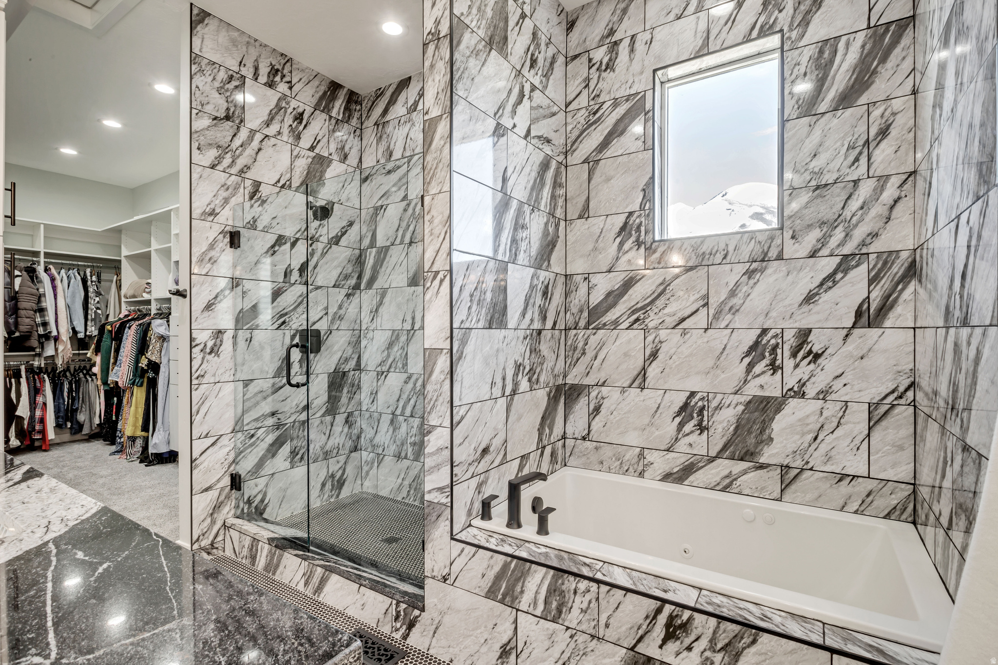 OAKRIDGE COVE - Residential