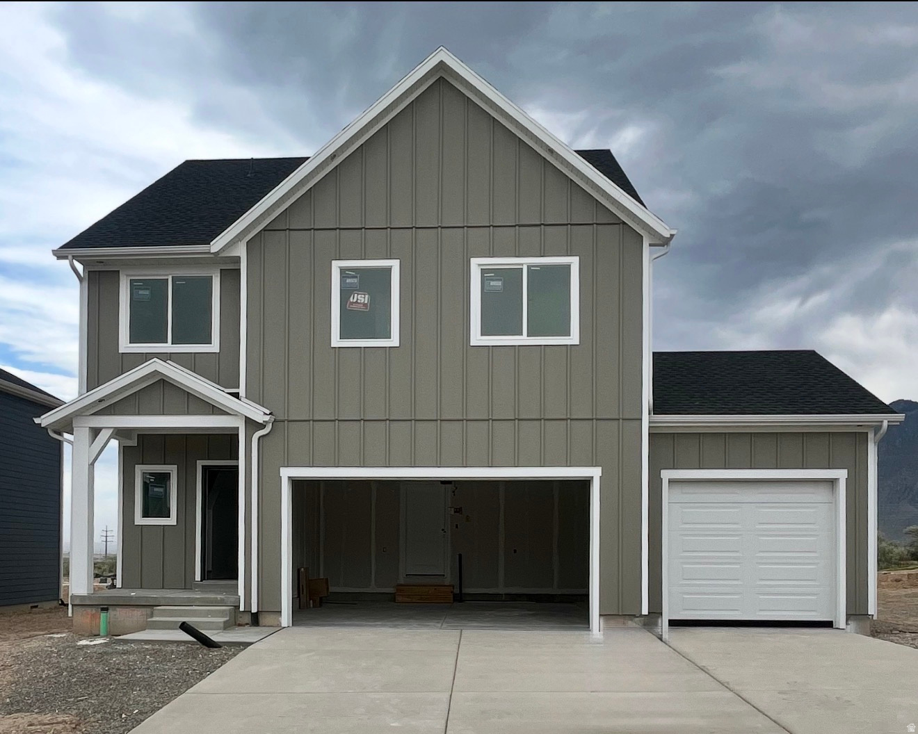 MEADOW CREEK - Residential