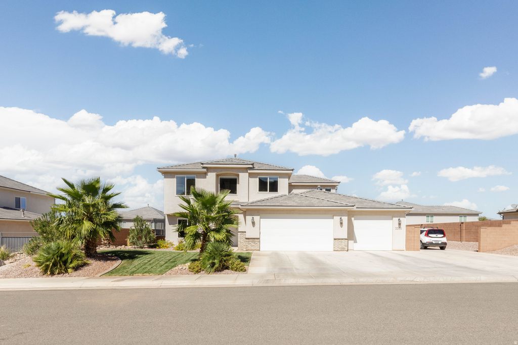 Photo of 3355 E TANOAK DR, Saint George, UT 84790 (MLS # 2142996)