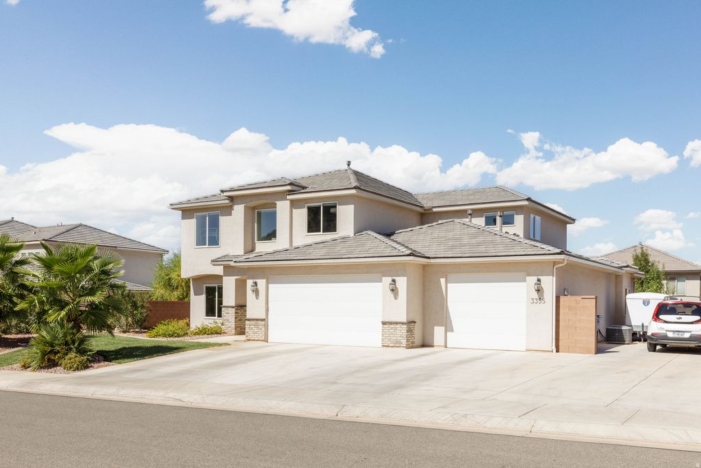 Photo of 3355 E TANOAK DR, Saint George, UT 84790 (MLS # 2142996)