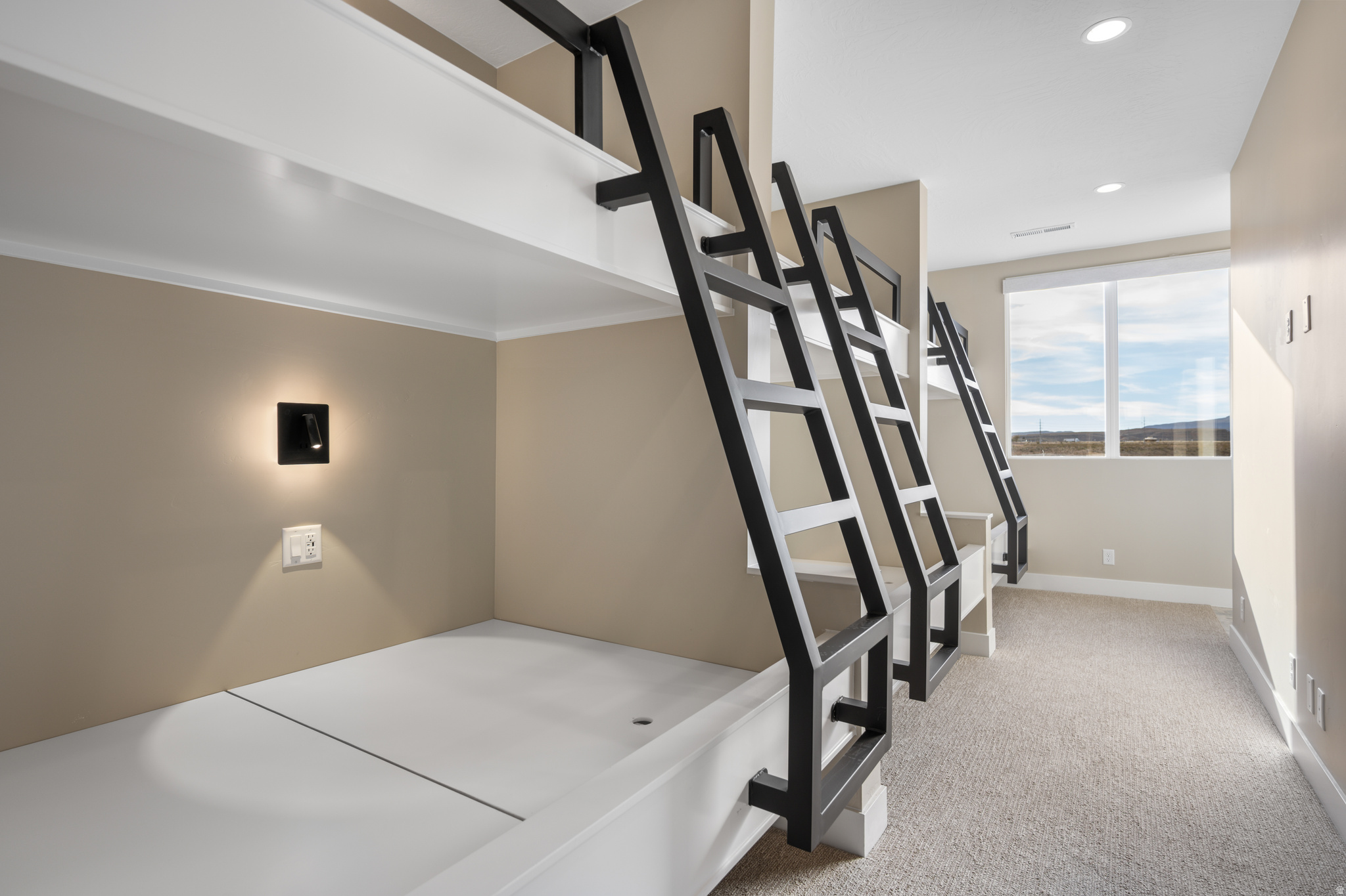 DESERT COLOR RESORT 4B & 6 (SG) - Residential