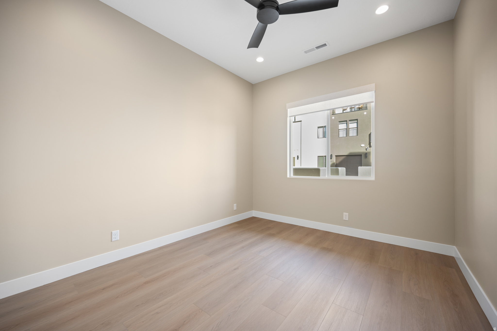 DESERT COLOR RESORT 4B & 6 (SG) - Residential