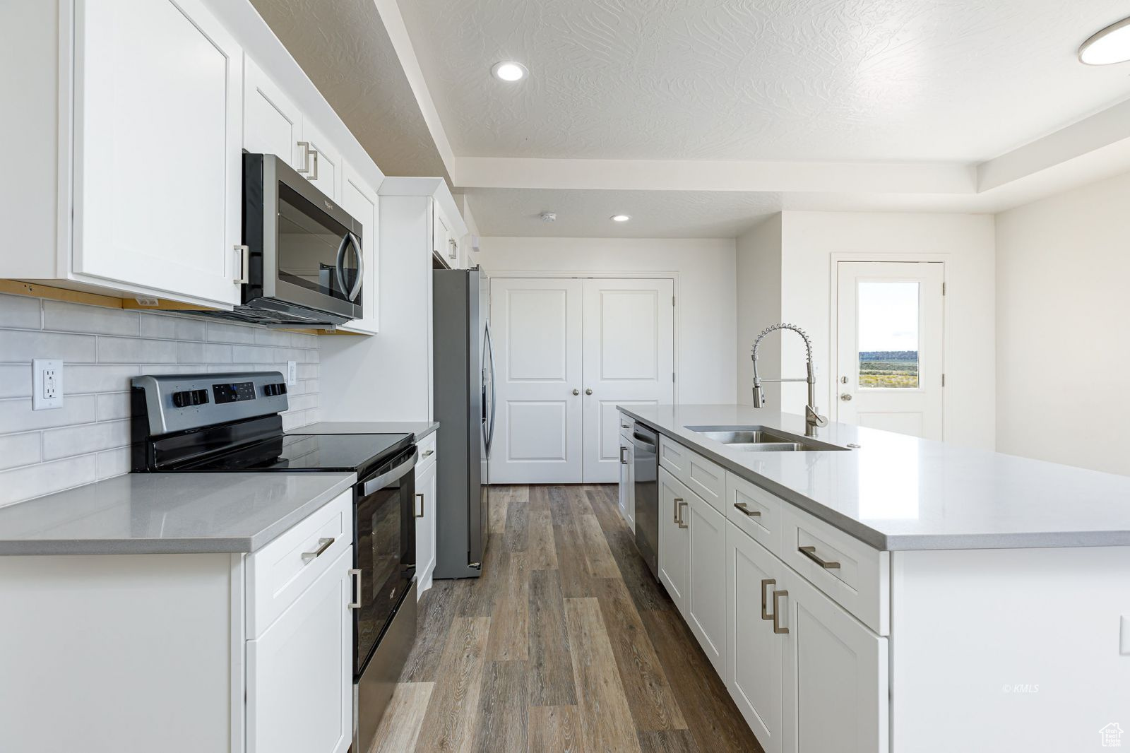 CRIMSON ESTATES - Residential