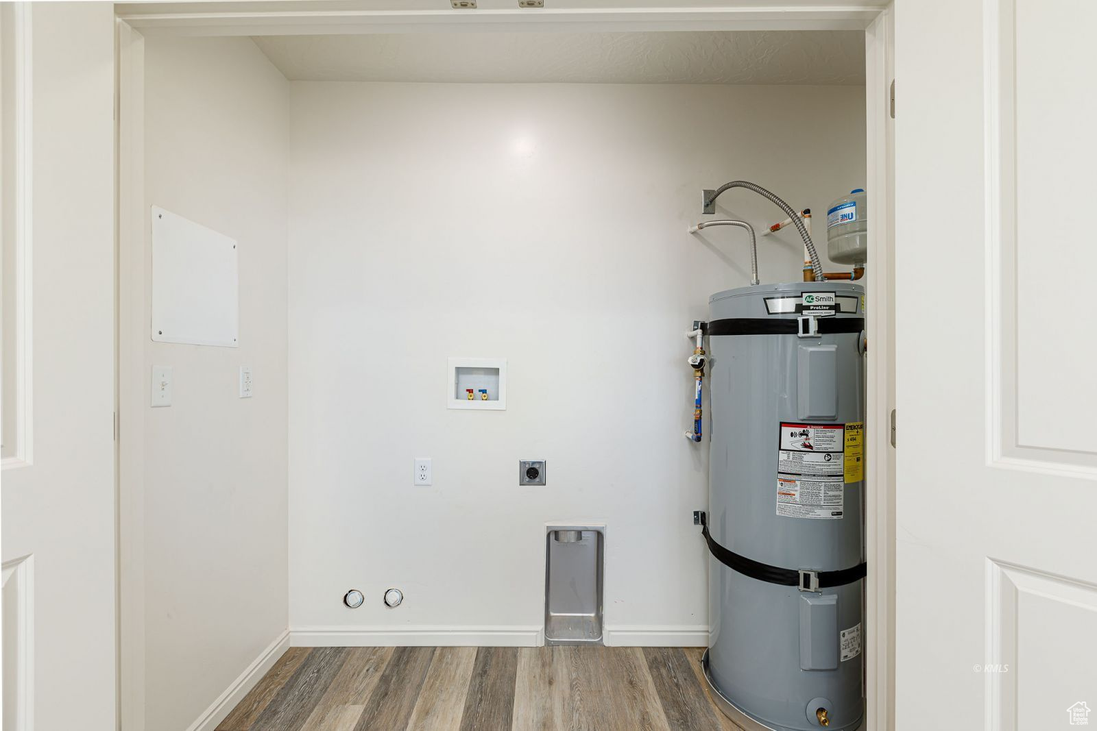 CRIMSON ESTATES - Residential