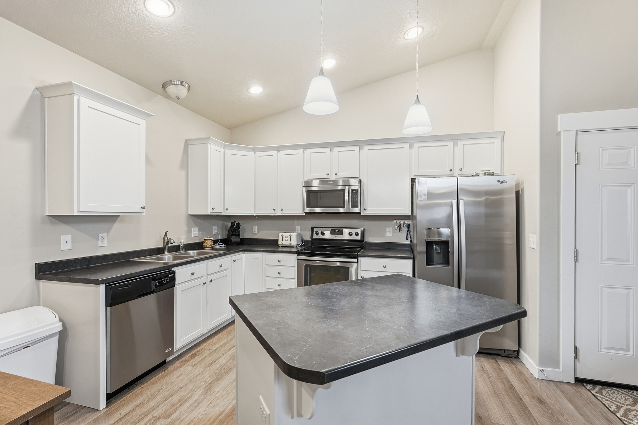 PINEAE VILLAGE - Residential