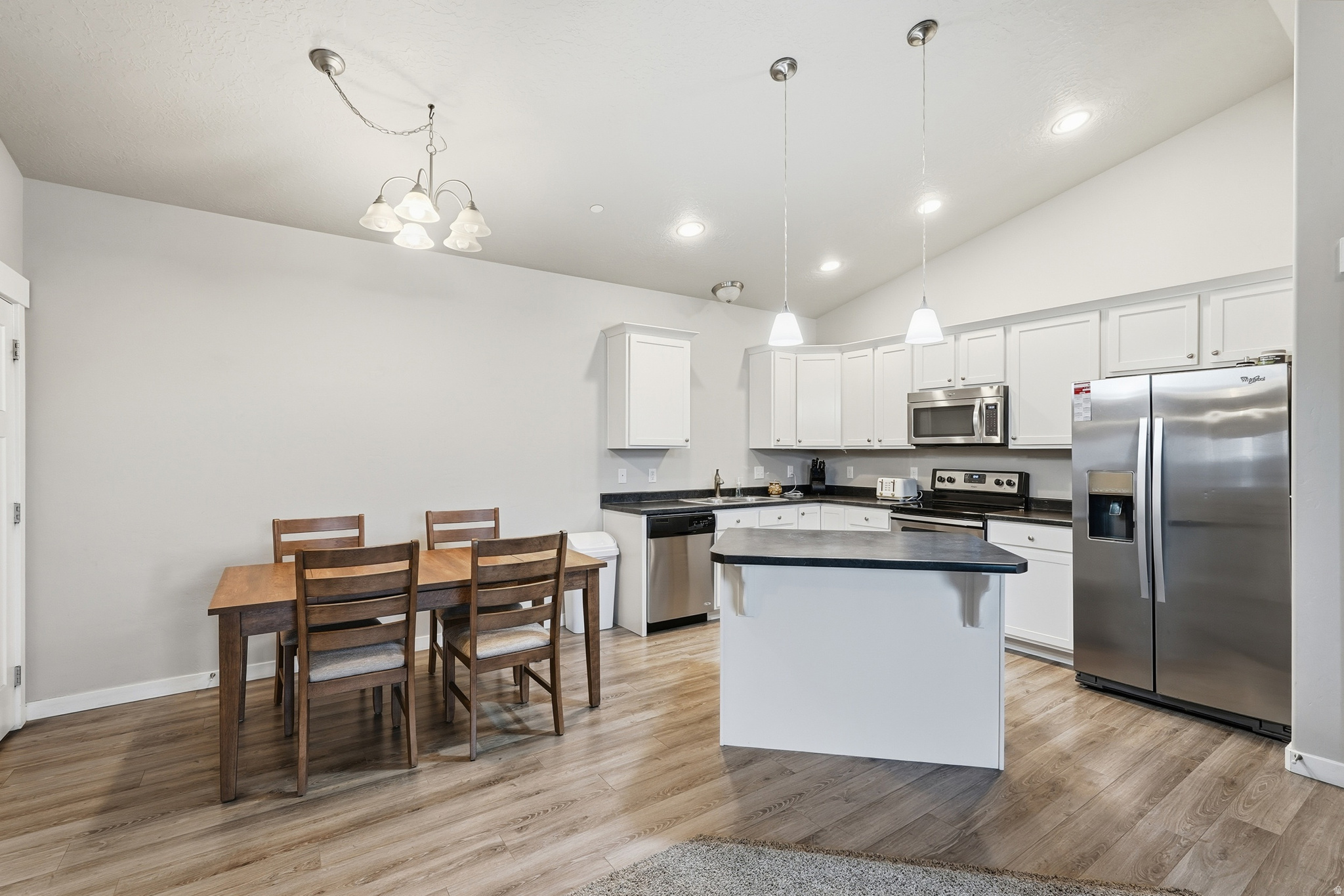 PINEAE VILLAGE - Residential