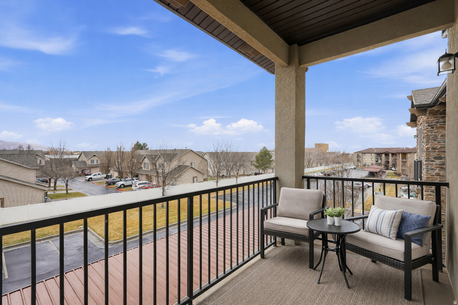 PINEAE VILLAGE - Residential