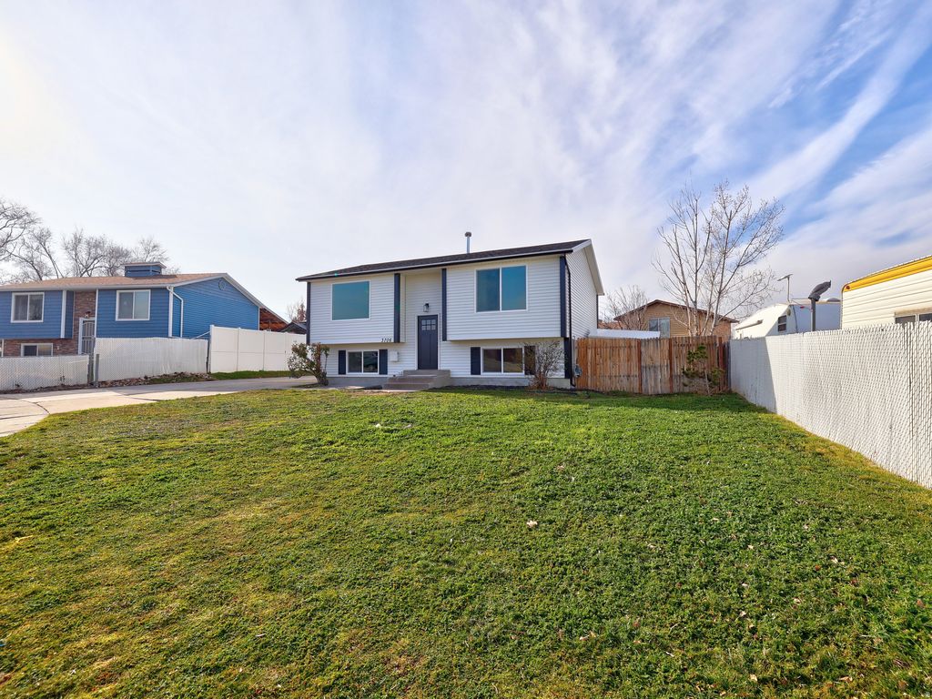 Photo of 3706 S BUCKEROO CIR, Magna, UT 84044 (MLS # 2128514)