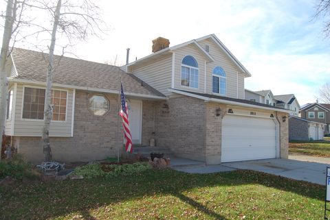Tiny photo for 2853 W 12075 S, Riverton, UT 84065 (MLS # 2123357)