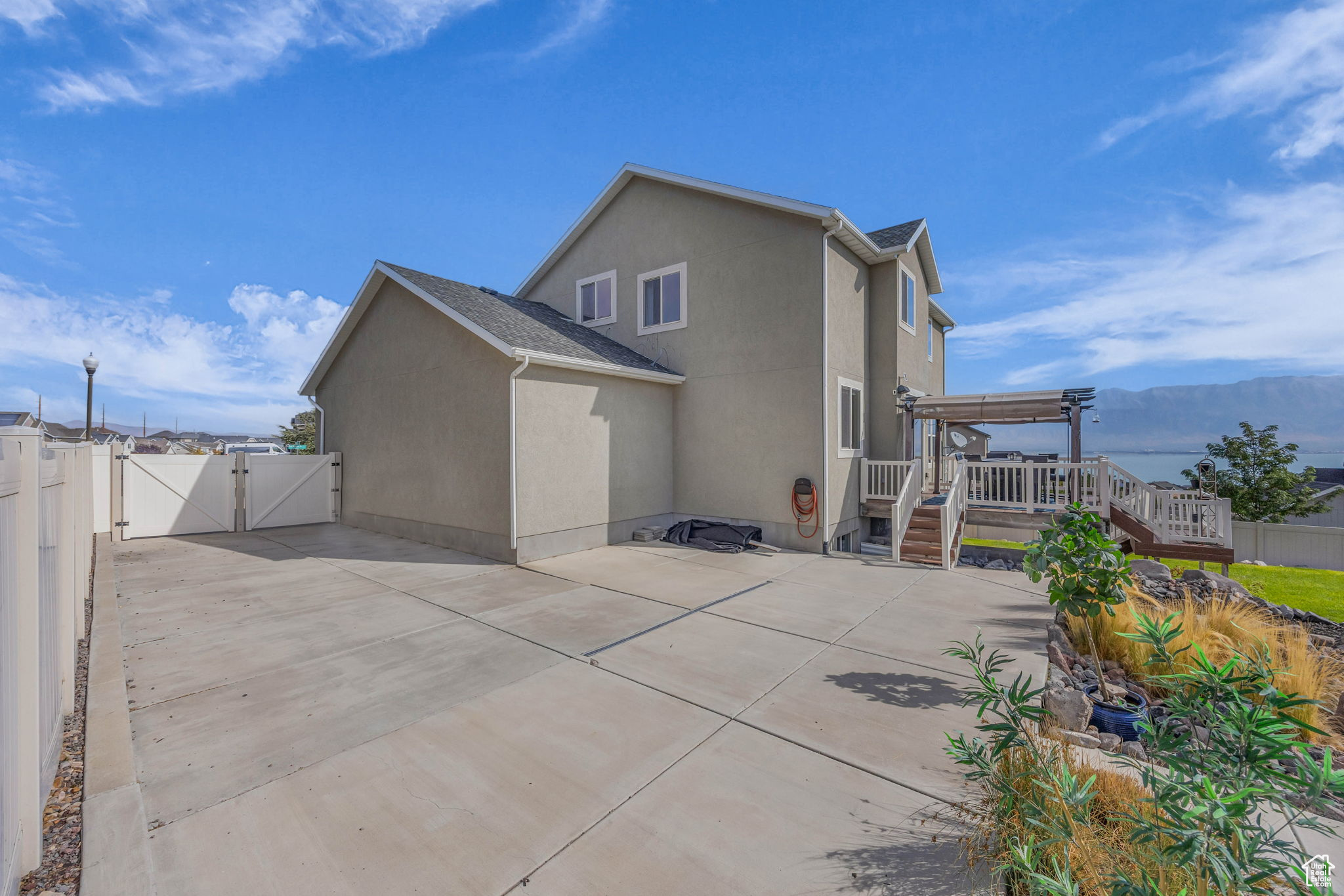 THE VILLAGE OF FOX HOLLOW - Residential