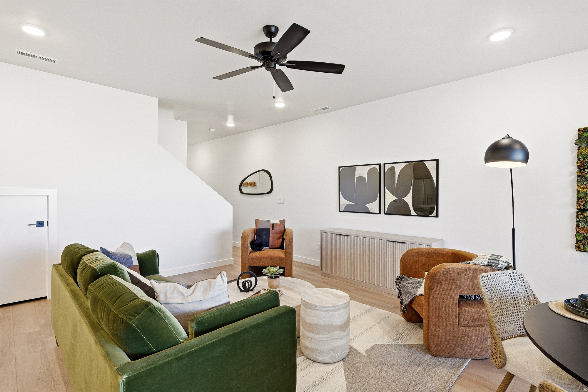 SKY VIEW ESTATES - Residential Income