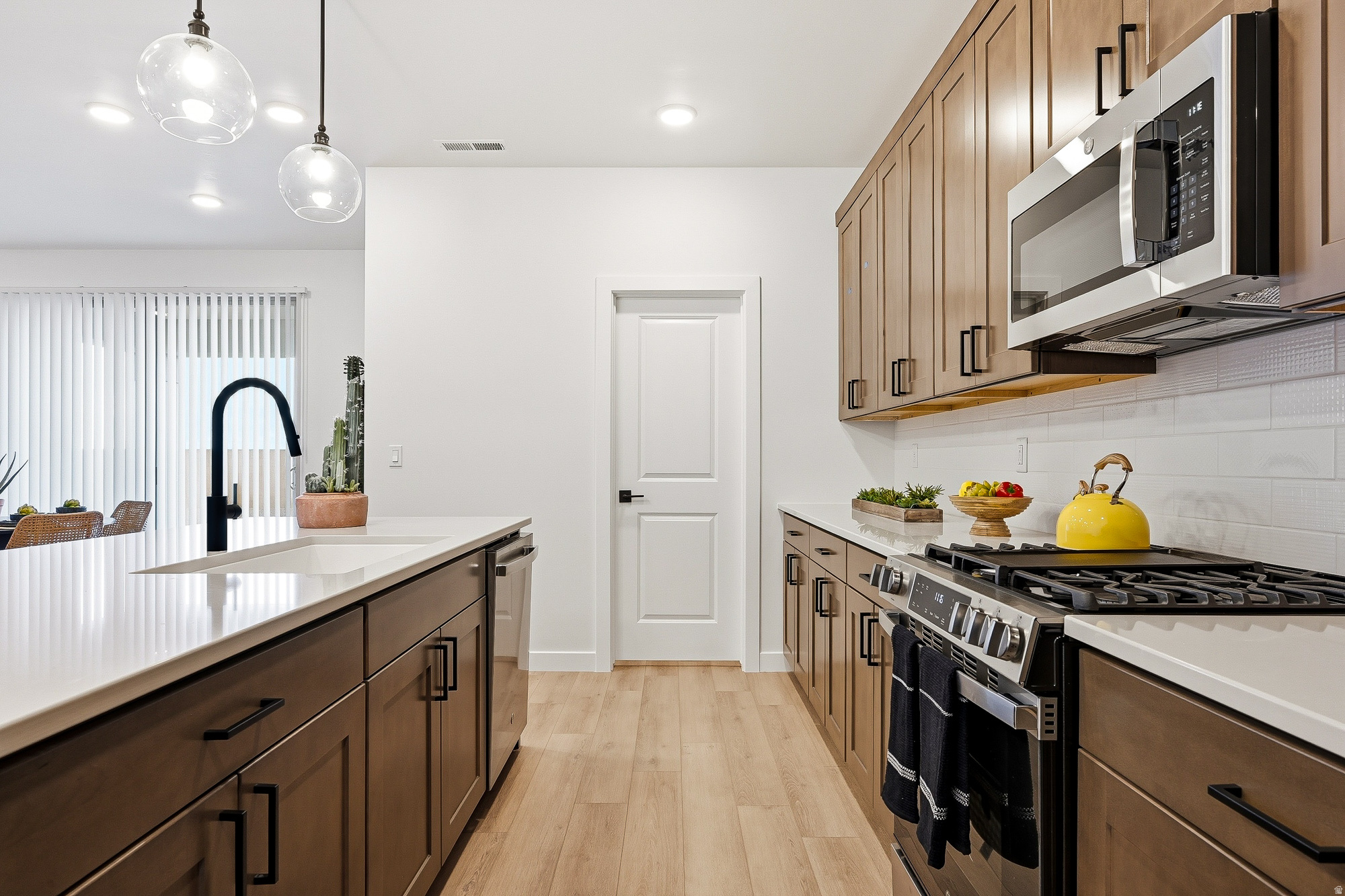 SKY VIEW ESTATES - Residential Income