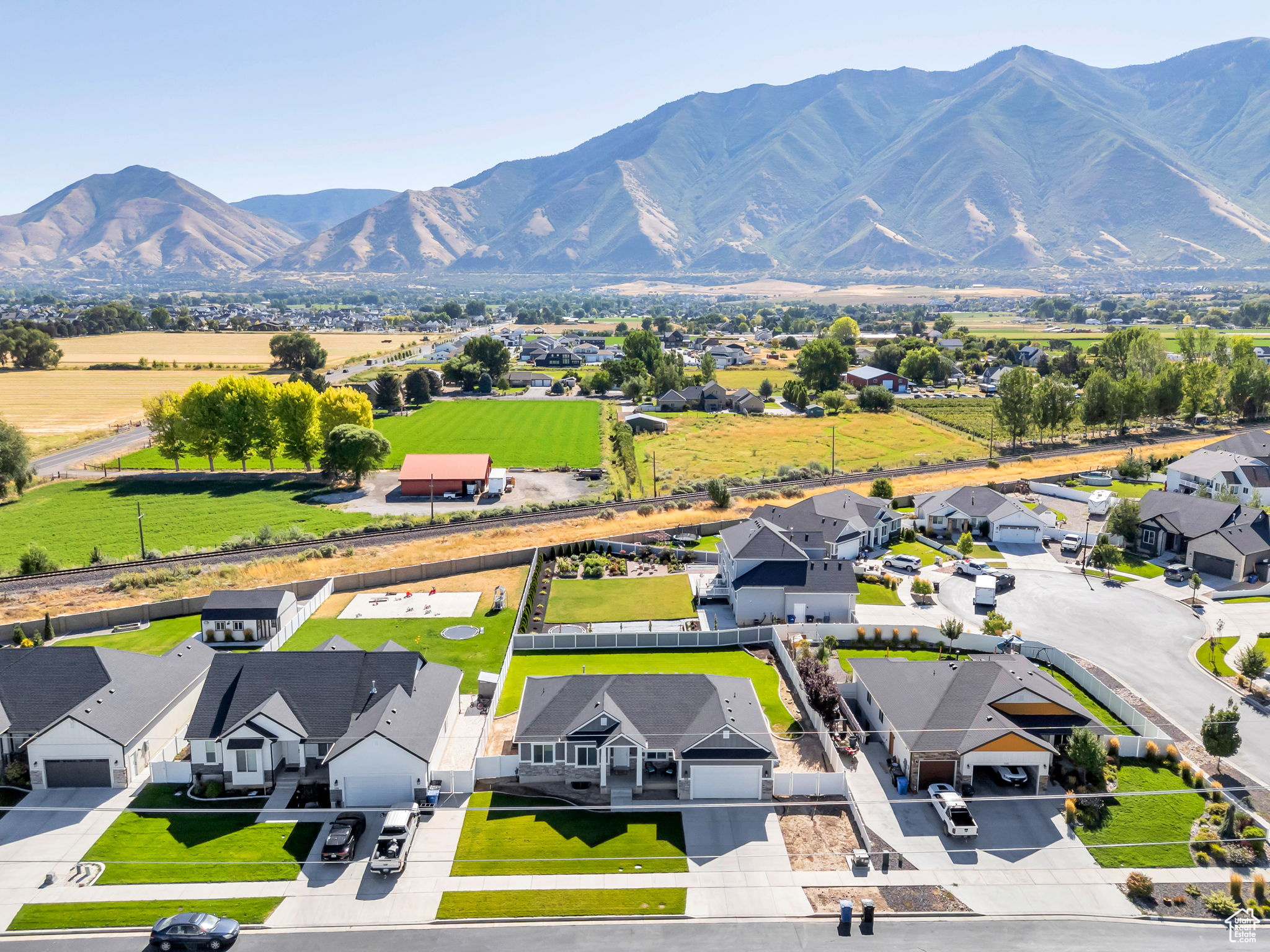 MAPLE MOUNTAIN ESTATES - Residential