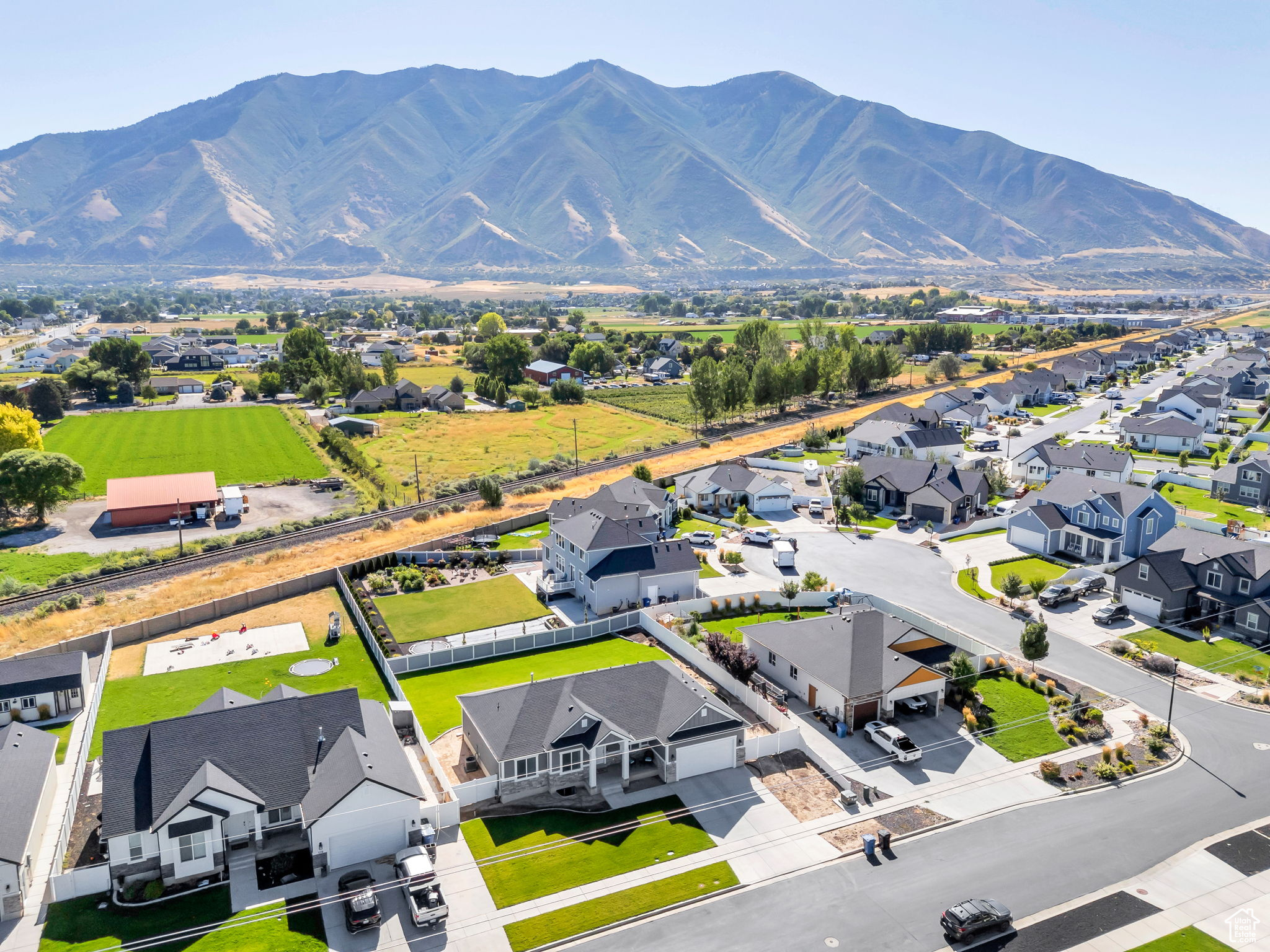 MAPLE MOUNTAIN ESTATES - Residential