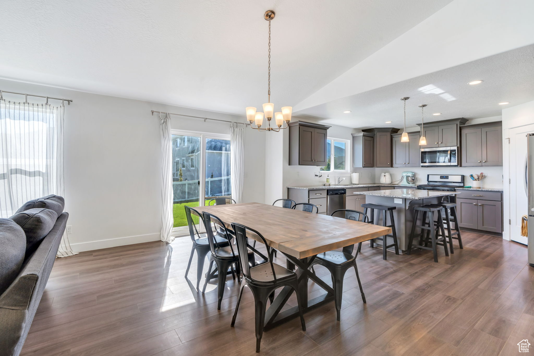 MAPLE MOUNTAIN ESTATES - Residential