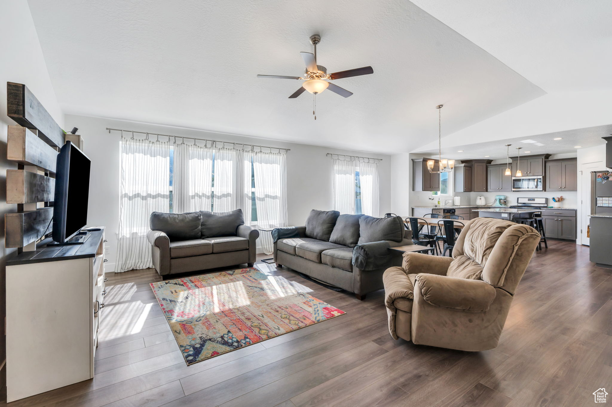 MAPLE MOUNTAIN ESTATES - Residential