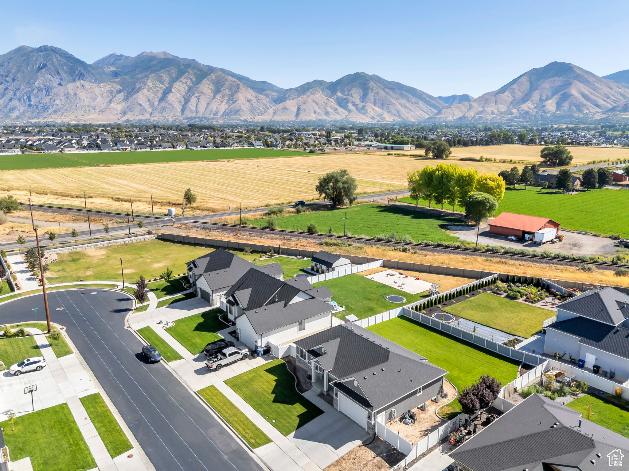 MAPLE MOUNTAIN ESTATES - Residential