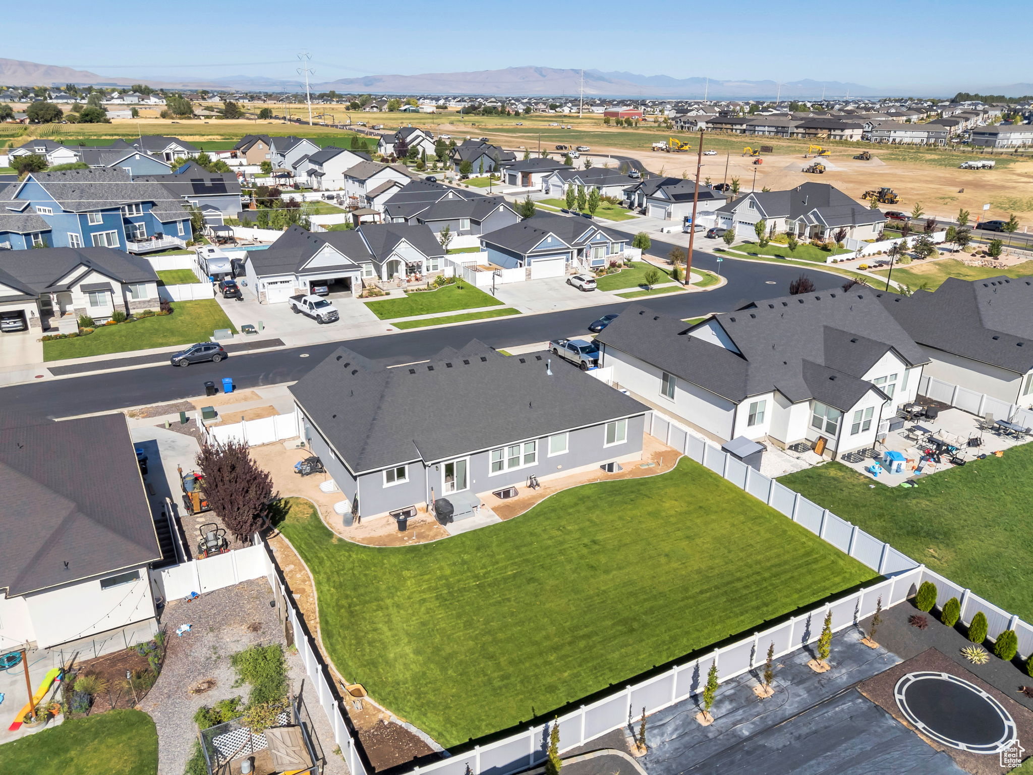 MAPLE MOUNTAIN ESTATES - Residential