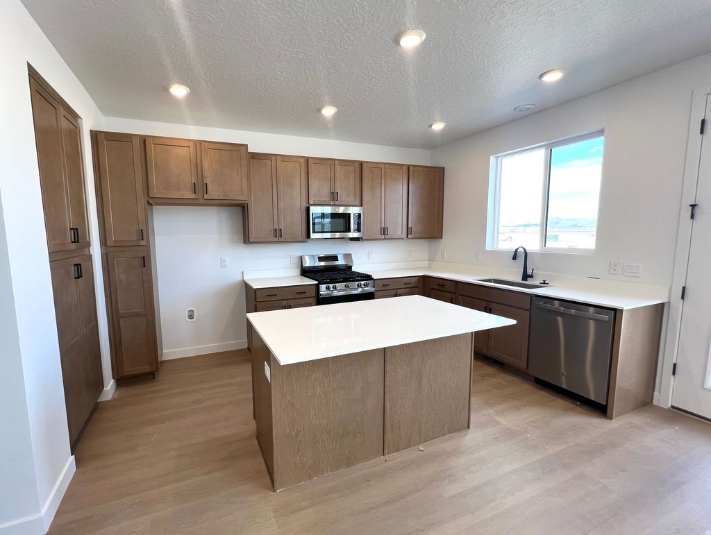 Photo of 3066 N SUMMERWOOD DR #810, Eagle Mountain, UT 84005 (MLS # 2148450)