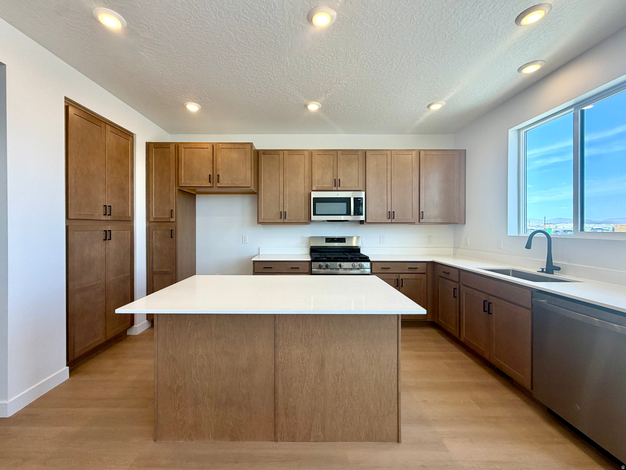 FIREFLY - Residential
