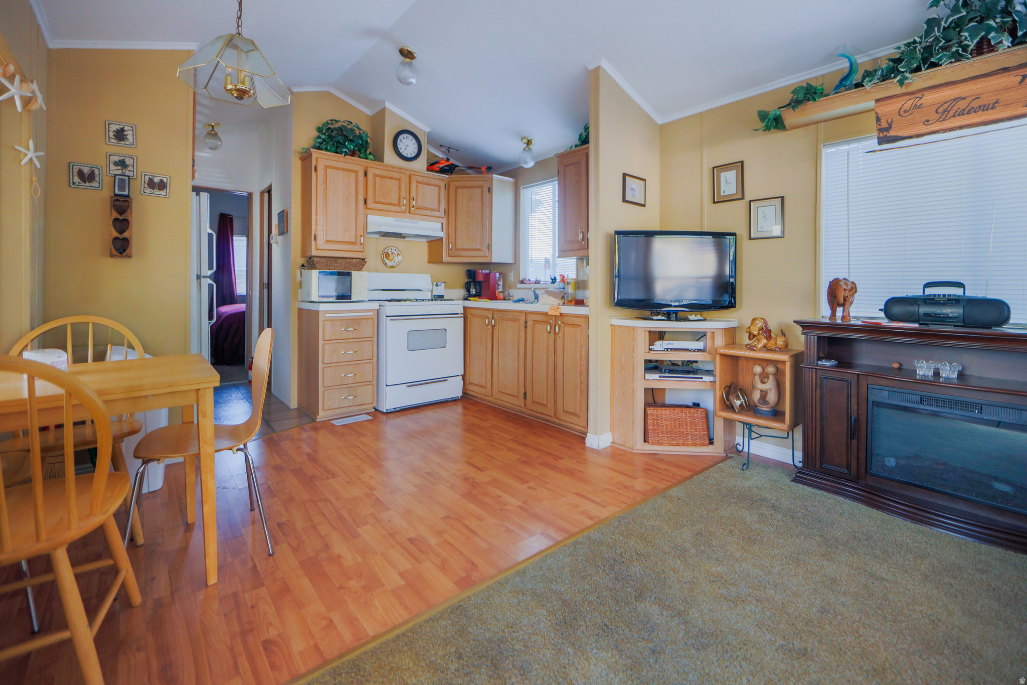 HARRISBURG LAKESIDE ESTATES - Residential