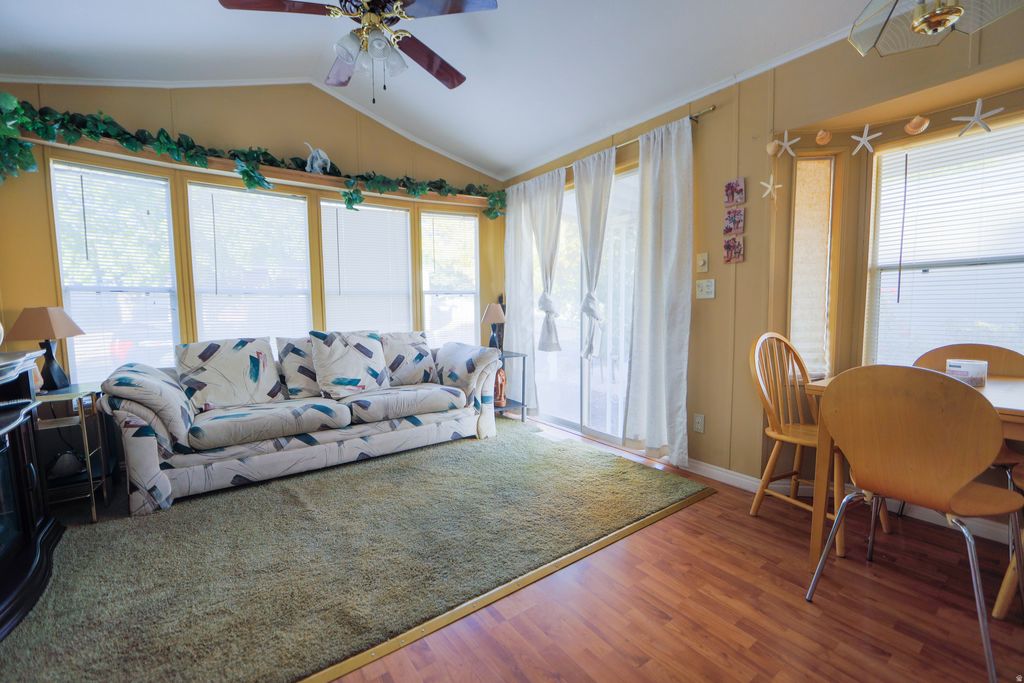 Photo of 55 COTTONWOOD LN, Hurricane, UT 84737 (MLS # 2153894)