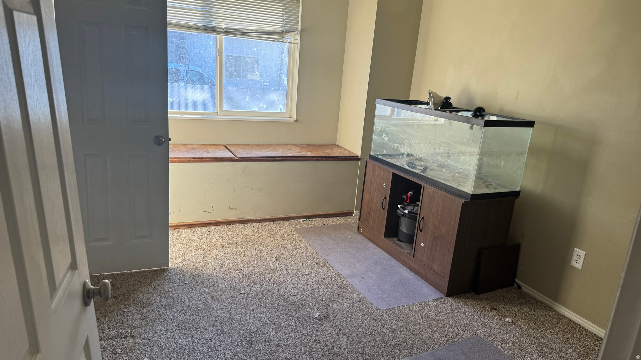 COUNTRY COVE - Residential