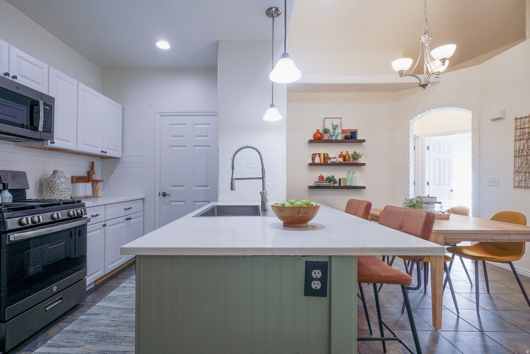 ROBINS - Residential