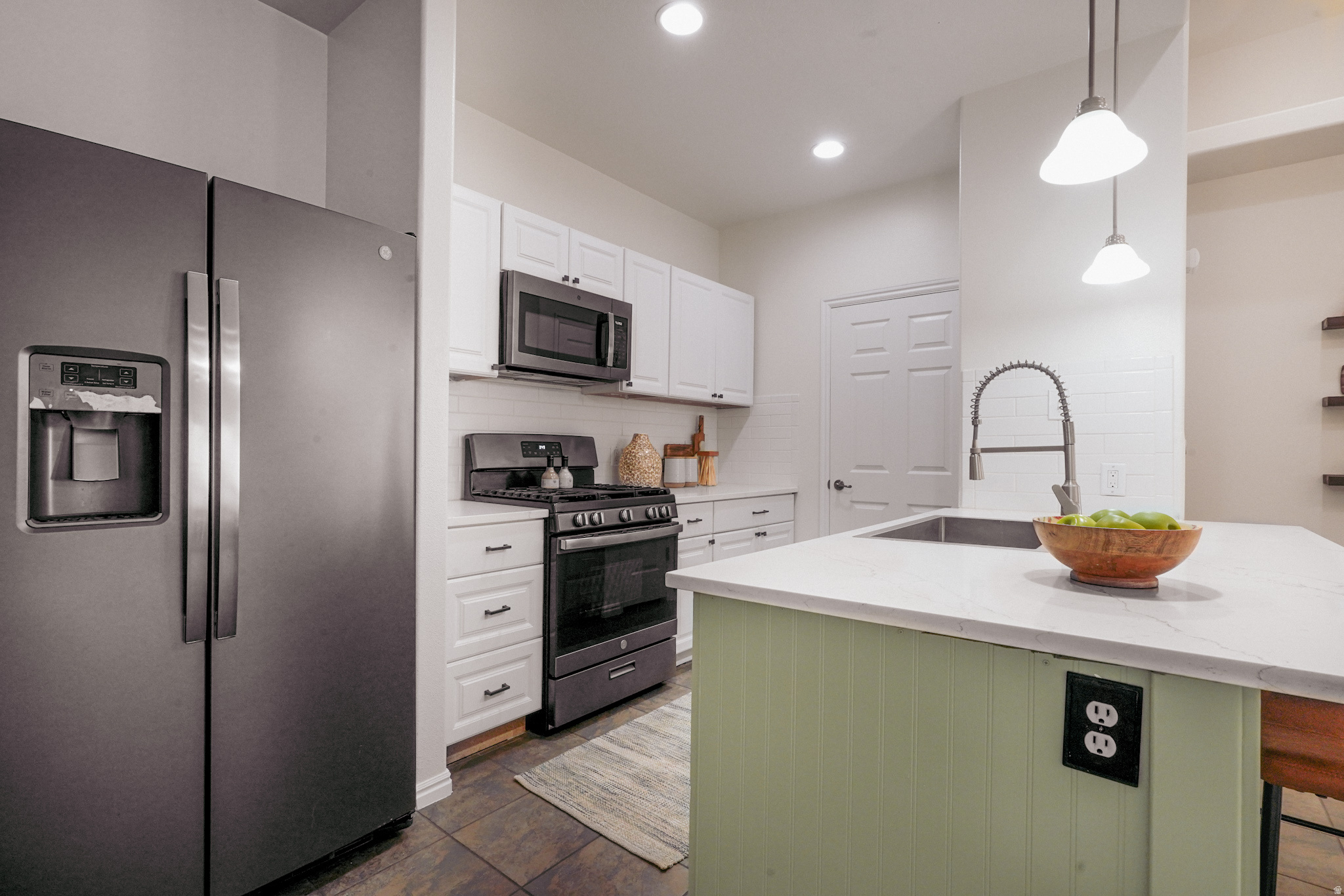 ROBINS - Residential