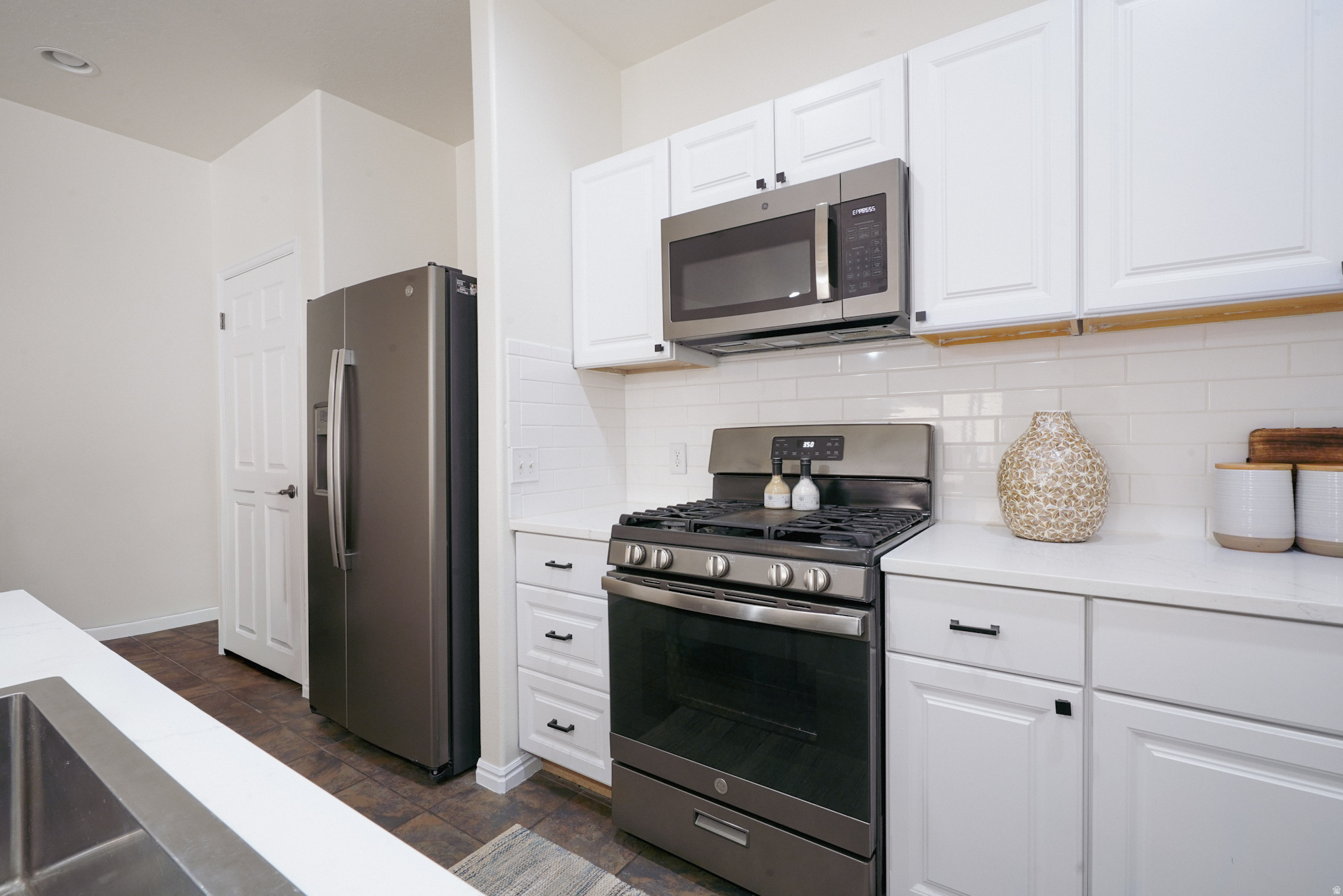 ROBINS - Residential