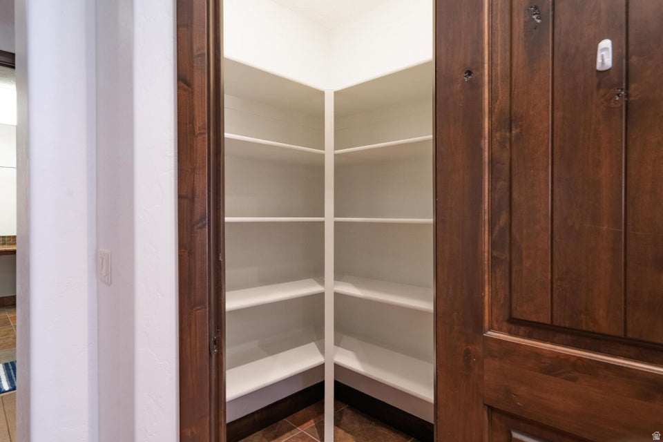 SILVERSTONE 4 AT GREEN SPRINGS - Residential